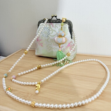 新中式斜挎小包珍珠简约款