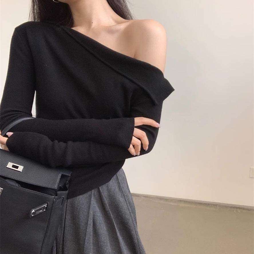 别致斜肩毛衣黑色打底衫女秋冬内搭显瘦气质一字肩针织衫露肩上衣,淘宝优惠券,粉丝福利购,淘宝优惠卷