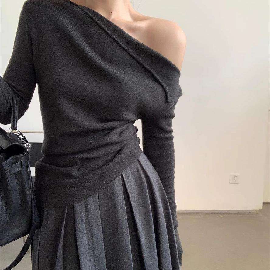 别致斜肩毛衣黑色打底衫女秋冬内搭显瘦气质一字肩针织衫露肩上衣,淘宝优惠券,粉丝福利购,淘宝优惠卷