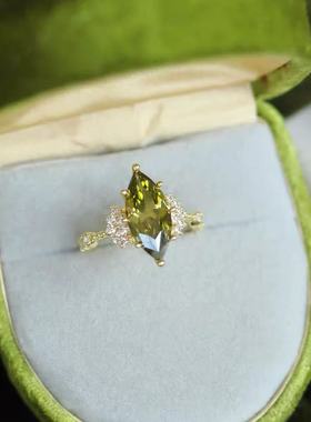 vintage中古橄榄绿戒指