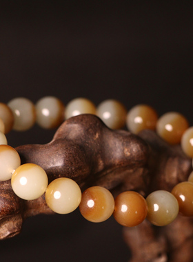 新疆和田玉且末卡10手串