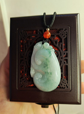 心玉行天然翡翠玉镯少女款淡绿