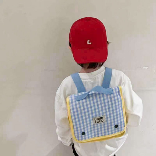 日本幼儿园儿童书包男童宝宝格子双肩包网红时尚小女孩外出背包 - 图1