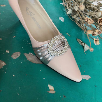 Vintage retro pointed toe ສີບົວ girly style ສະດວກສະບາຍ mid-heeled vintage ເກີບຜິດປົກກະຕິ WL