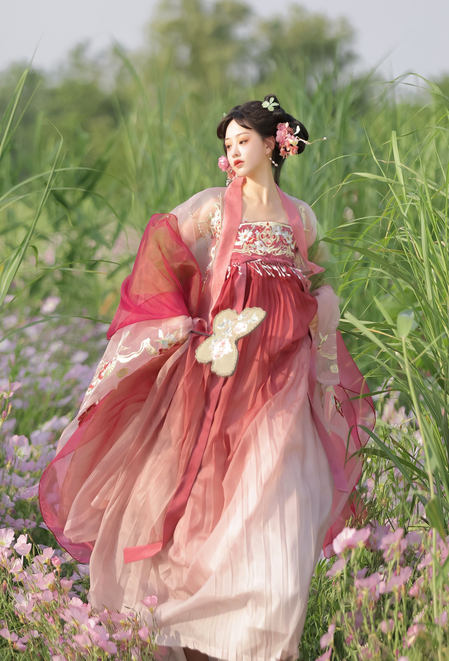 荟萃阁原创【清禾】汉服女唐制刺绣大袖衫齐胸襦裙春秋日常套装 - 图1