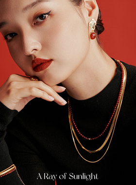 A Ray of Sunlight 涟漪系列多层可拆卸蛇骨红玛瑙项链新年氛围