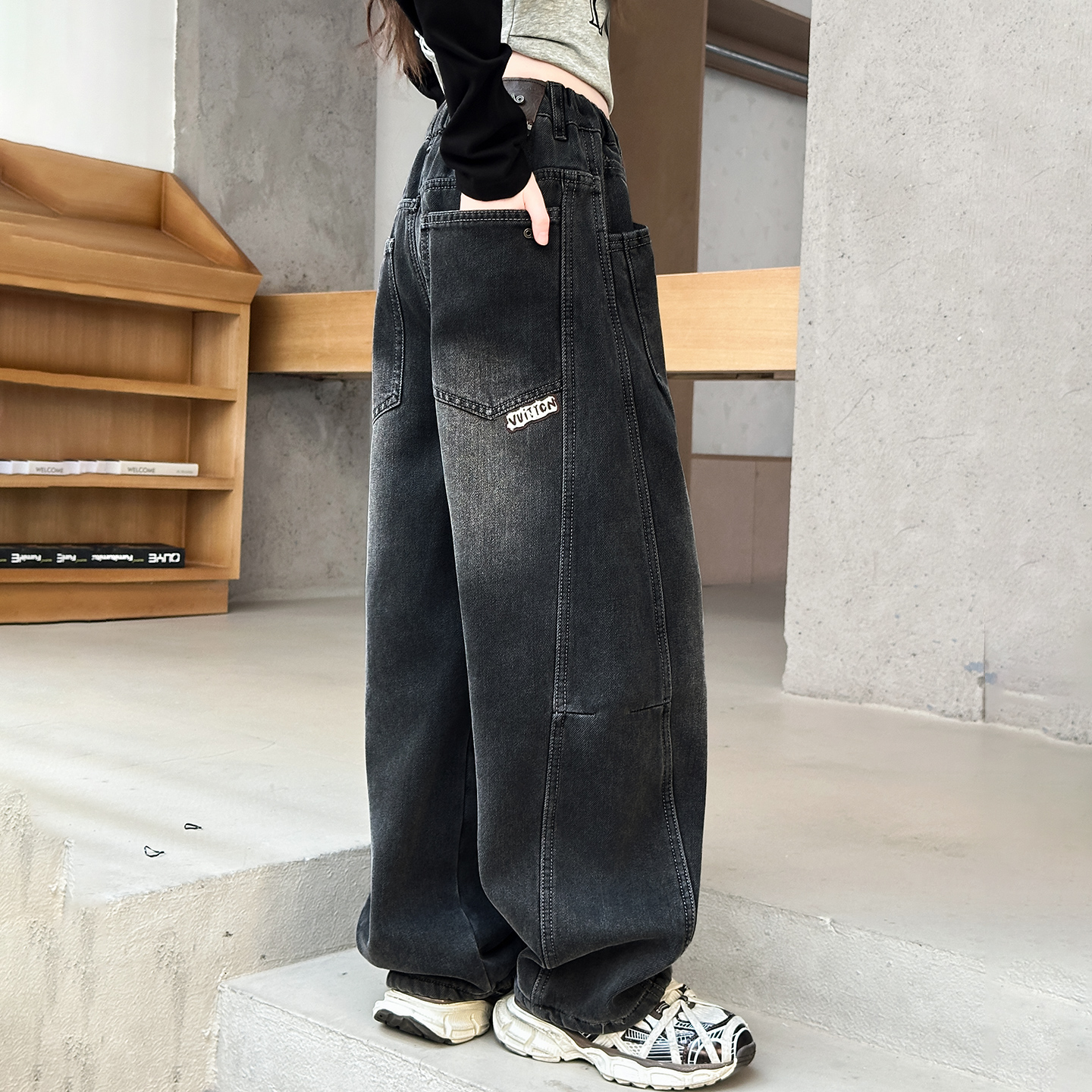 韩国女童加绒牛仔裤儿童黑灰色洋气休闲裤2025冬季新款大童厚裤子 - 图2