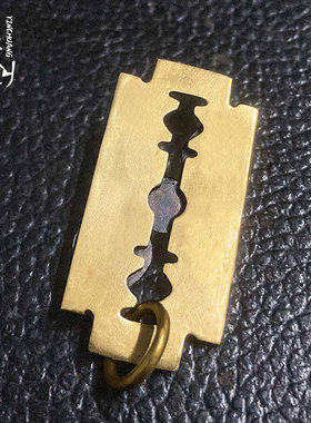 高山隆骷髅头闪电刀片吊坠