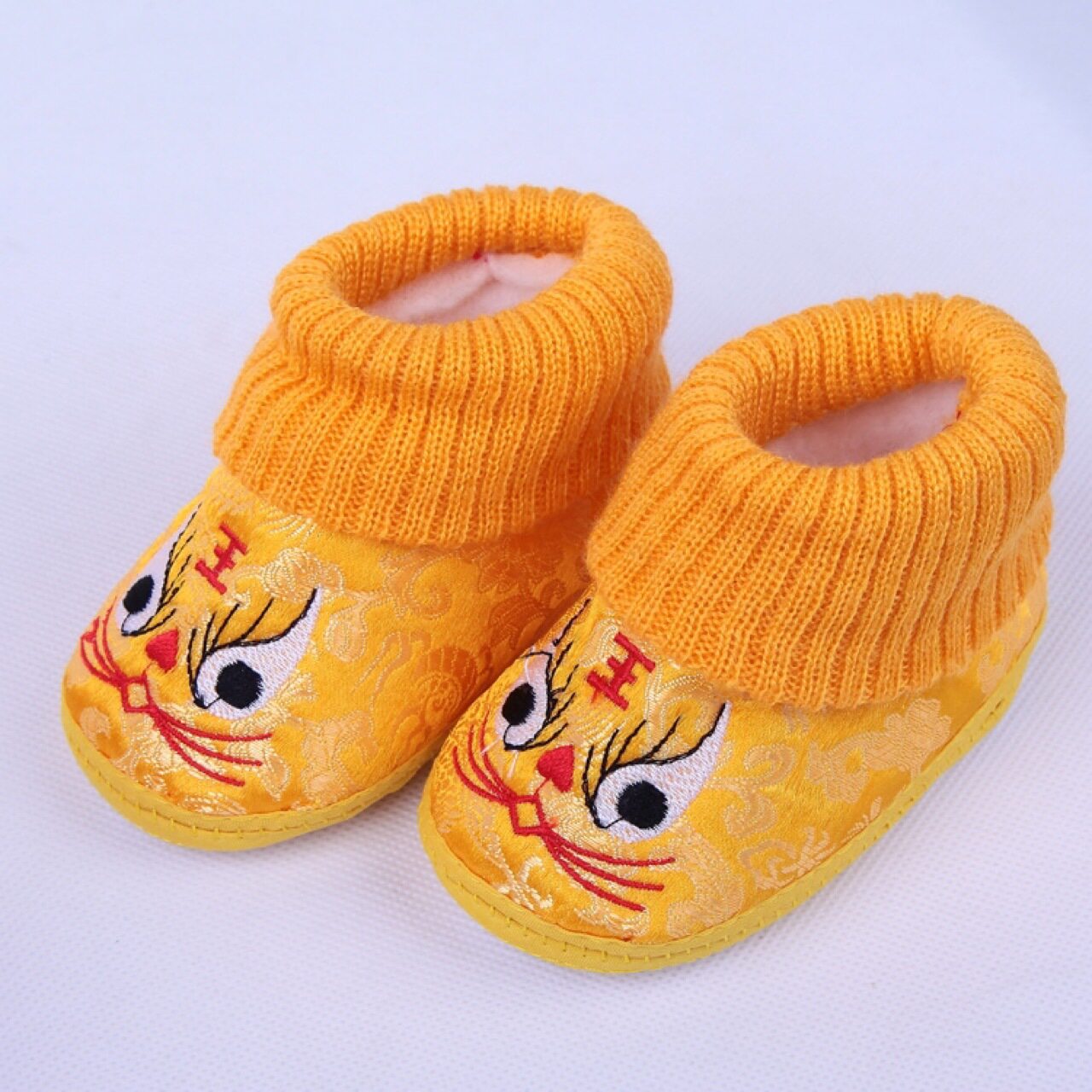 婴儿眉眼鞋宝宝老虎头鞋满月百天绸缎鞋春秋婴幼儿软底防滑学步鞋,淘宝优惠券,粉丝福利购,淘宝优惠卷