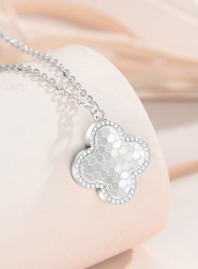 990纯银车花幸运草项链女轻奢高级感四叶草吊坠秋冬锁骨链饰品