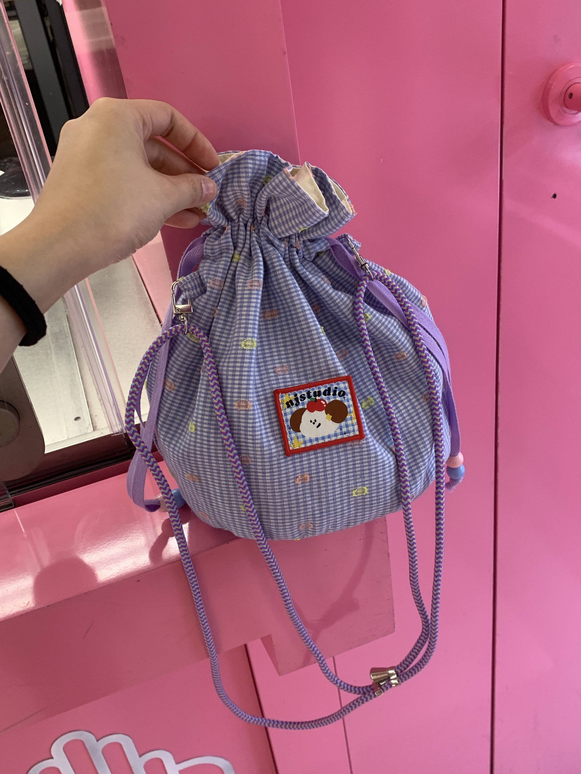 原创上课单肩斜挎包女百搭圆底大容量手机包学生小众逛街布包束口,淘宝优惠券,粉丝福利购,淘宝优惠卷