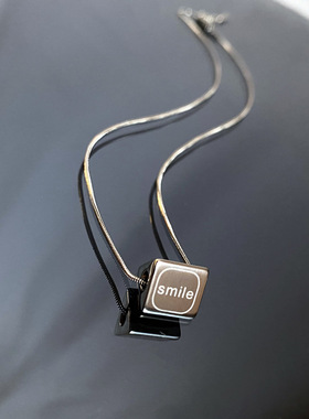 复古钛钢不掉色三面三角形项链