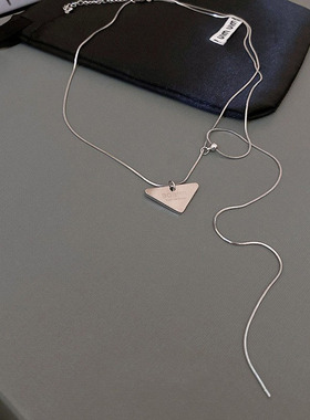 钛钢新款字母三角形流苏项链