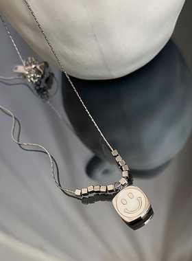 钛钢不掉色项链女贝壳笑脸轻奢