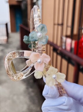 2026春夏季新款花朵抓夹中号发量少女高级感鲨鱼夹发夹13cm
