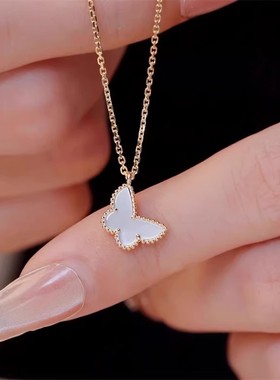 18K白贝母蝴蝶项链玫瑰金女锁骨链轻奢高级感小众颈链送女友礼物