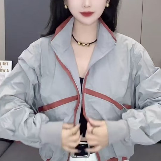 Contrasted color sun protection jacket with hemmed lines and casual short top