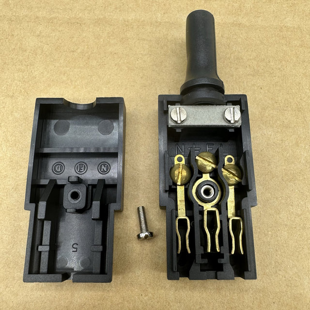 P587 power supply tail plug HIFI early slotted screw fever PX0587 good sound effect Pinzi socket 3 holes