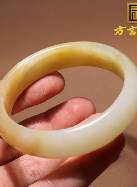 方言和田玉糖白玉蜜糖色精美手镯