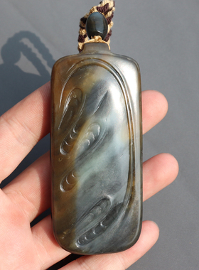 新疆且末三色青花意境把件