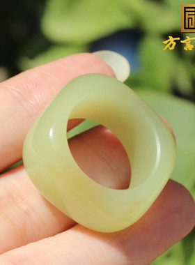 新疆且末老料黄口飘糖色17mm戒指