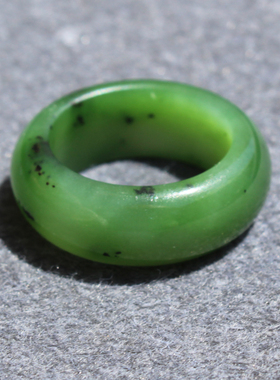 方言和田玉俄老料七号矿碧玉戒指