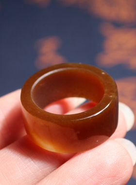 新疆且末老坑料正红糖玉16mm戒指