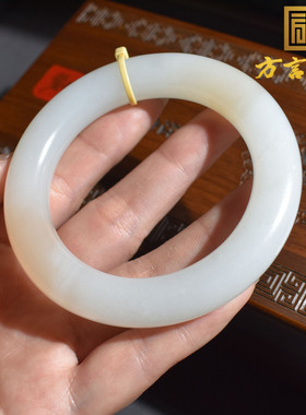 方言和田玉特惠精品俄料老坑粉色共生白玉温润55mm圆美人条手镯R1