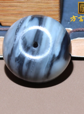 火爆方言和田玉放漏新疆黑白分明意境青花籽料平安扣吊坠挂件O8