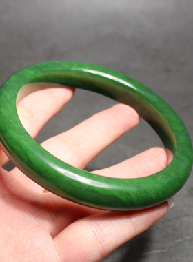 俄料碧玉正阳绿色卡62mm女士手镯