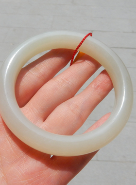 新疆且末料高油糯暖白玉57mm手镯