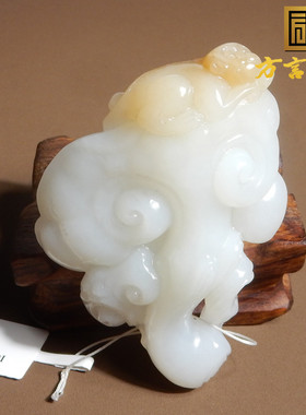 俄罗斯巴沙黄金糖白肉如意猴把件