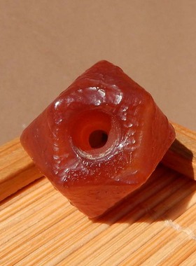 放漏方言特色推荐放巨漏藏传包浆高油红色玛瑙DIY配件吊坠挂件s7