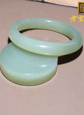 亮眼方言和田玉精品青海老坑料晴水料湖水绿内径53mm女士套镯O8