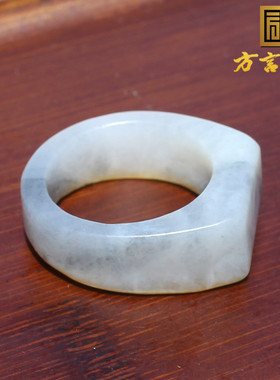 新疆黄沁皮青花籽料20mm戒指扳指