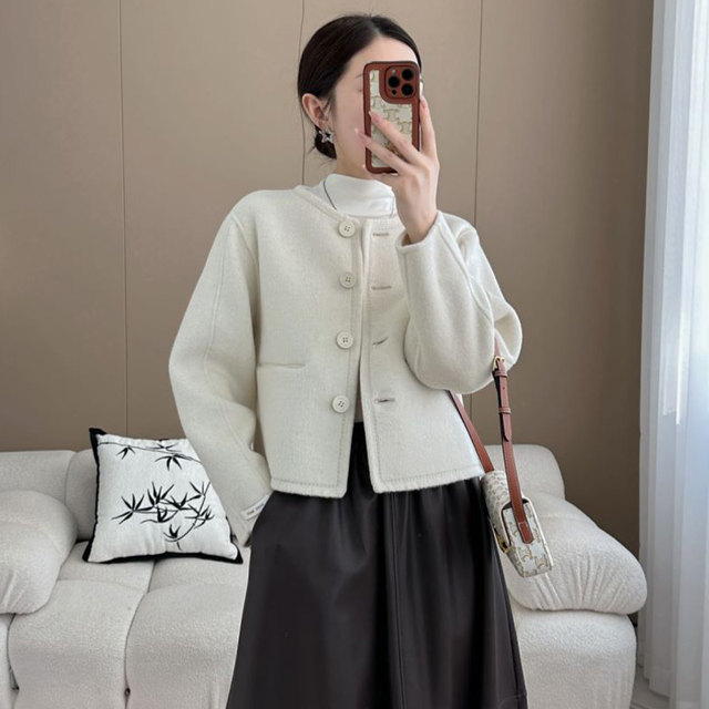 气质双面羊毛大衣女短款2025新款单排扣双面呢圆领小香风毛呢外套