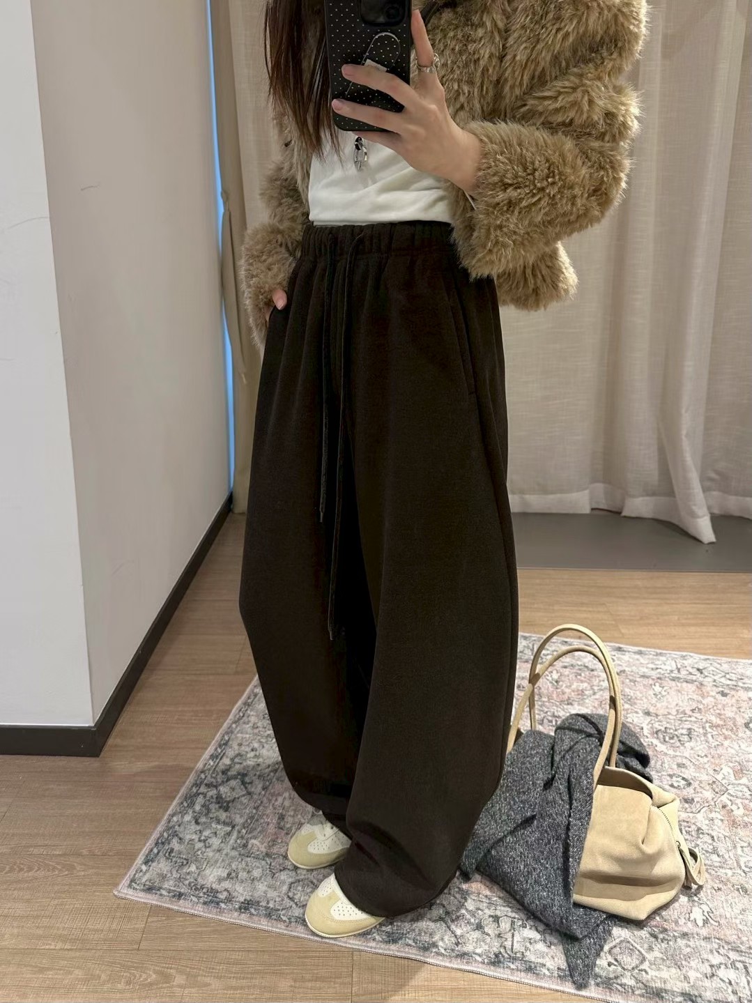 zuowei8592冬季新款高腰抽绳阔腿弯刀裤zzuowooon可束脚卫裤 - 图1