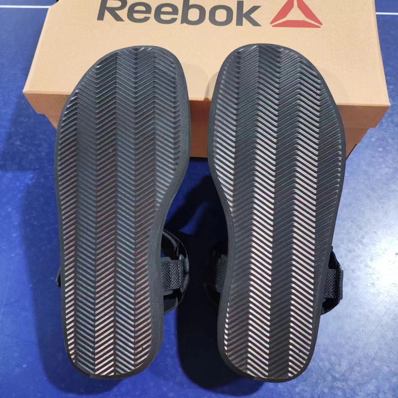 Reebok锐步男子户外运动耐磨防滑夏季沙滩凉鞋 CN6480 - 图3