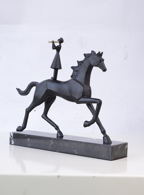 意式轻奢马上幸音摆件