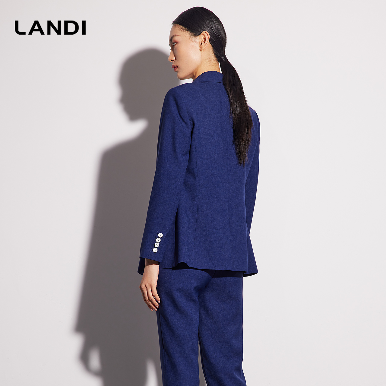 [商场同款]LANDI深蓝色收腰一粒扣西装外套女2023秋季新款西服