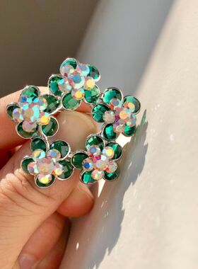 西凉妃子绿色锆石梅花胸针高档