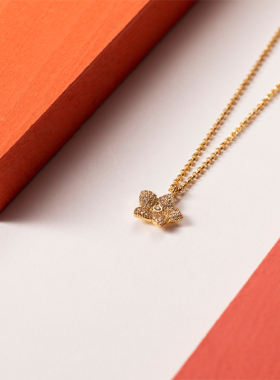 欧美立体水晶短项链