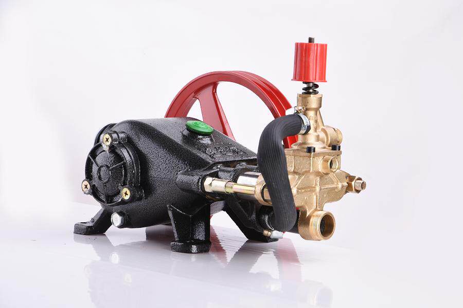 金丝猫黑猫55/58型商用清洗机泵头配件洗车机机头刷车高压水泵头