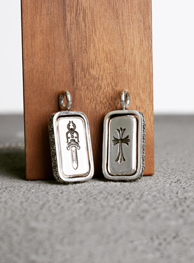 泰银十字架宝剑双面旋转牌项链