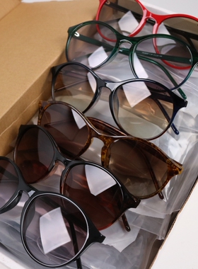 女复古时尚大框太阳镜