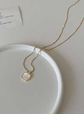 枝影银贝母十字链女珍珠项链