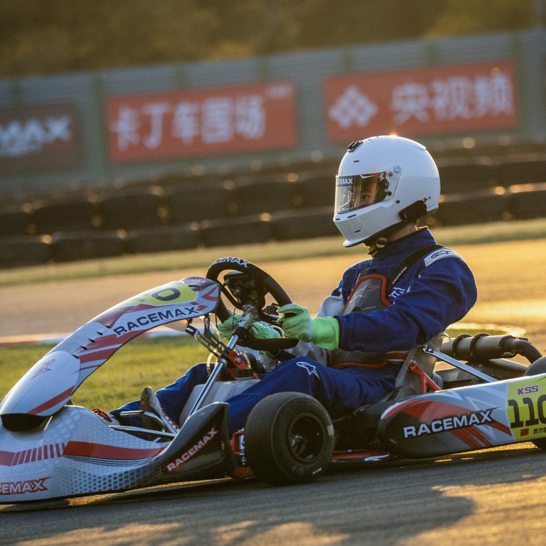 RACEMAX GR3房车卡丁车赛车头盔 FIA8859 SNELL SA2020认证 - 图1
