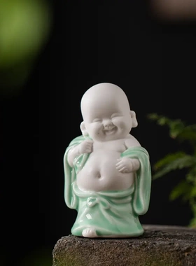 陶瓷招财开心弥勒佛小摆件办公室桌面博古架笑佛像装饰品茶桌摆设