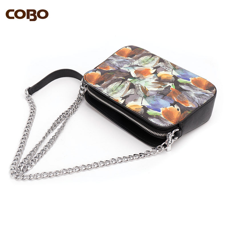 cobo /羚羊头层牛皮印花单肩斜挎包 COBO女士包袋