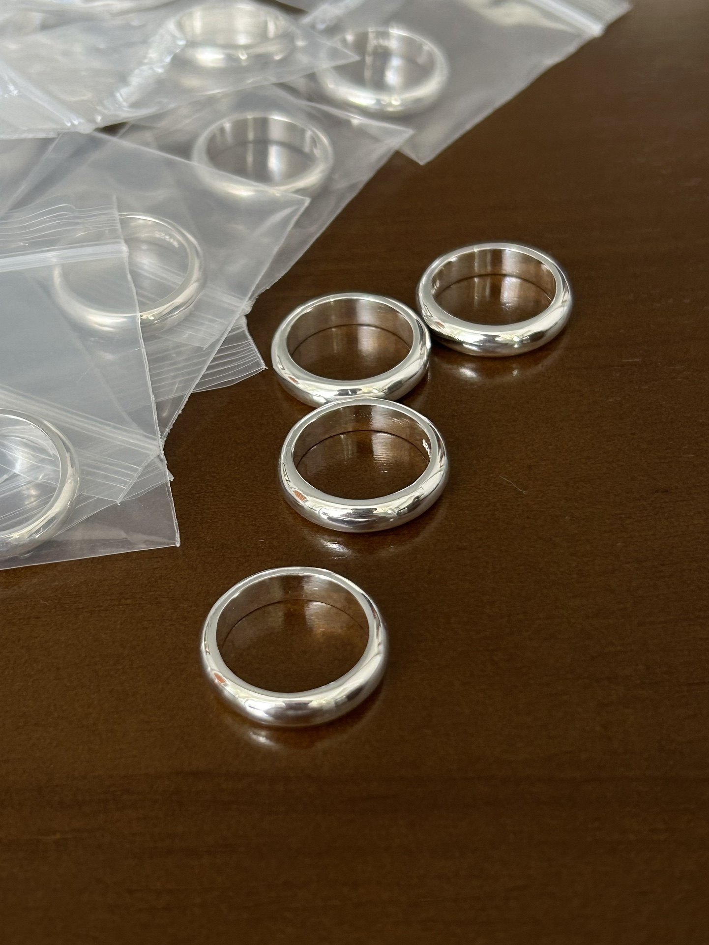 东大门S925纯银实心基础款通体素圈经典纯银光圈泥鳅背重工戒指,淘宝优惠券,粉丝福利购,淘宝优惠卷